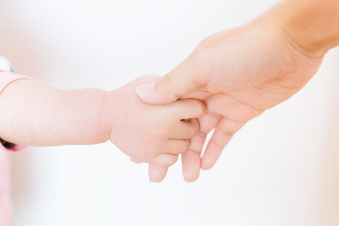 ツインレイが親子である存在意義とは？見極める方法・試練の対処法を解説