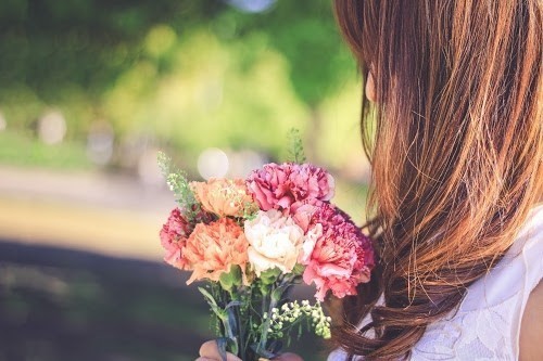 高嶺の花と言われる人の特徴7つ・女性に高嶺の花と言う男性心理4つ