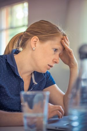 自己顕示欲が強い人の特徴13個・SNS投稿の心理は？