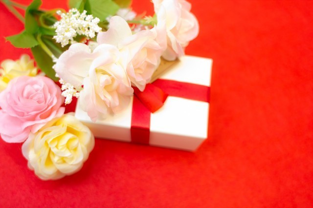 兄弟夫婦への結婚祝いの相場とお返しの品物｜タイミング