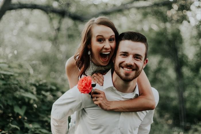 初彼女と結婚する割合・いつできるか・キスする方法・別れの原因