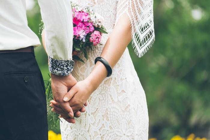 結婚を渋る人の特徴・別れにつながるのか｜挨拶/結婚指輪