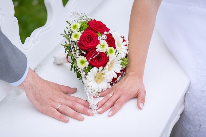 結婚前の同棲することの親への伝え方・同棲期間・離婚率・生活費