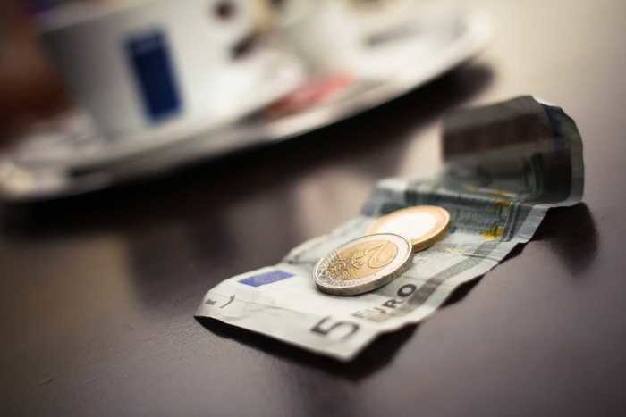 正しいお金の使い方｜お金の使い方が上手/下手な人/賢いお金の使い方